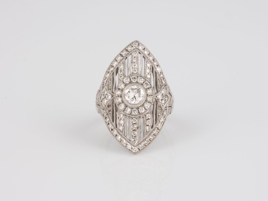 Auction <br>DIAMANT RING