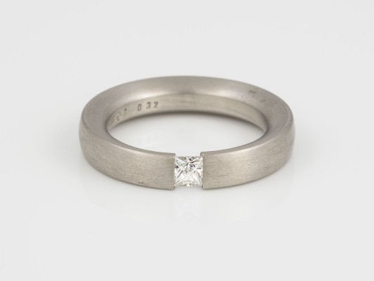 Auktion 145<br>DIAMANT RING