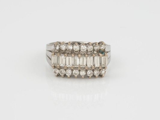 Auktion 145<br>DIAMANT RING