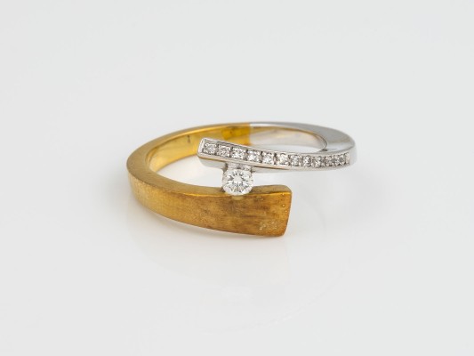 Auktion 145<br>BICOLOR BRILLANT RING