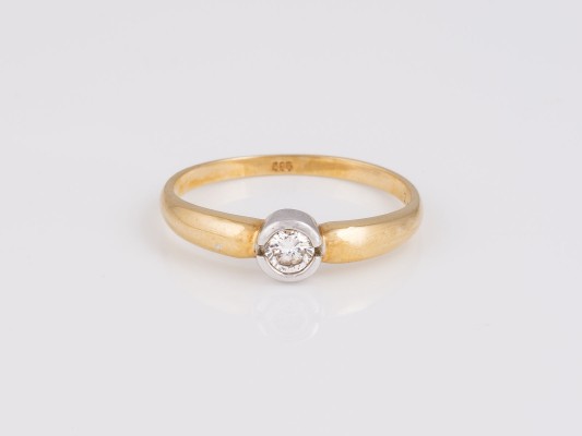 Auktion 145<br>BRILLANT RING