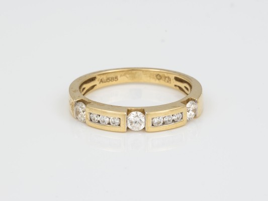 Auktion 145<br>BRILLANT RING