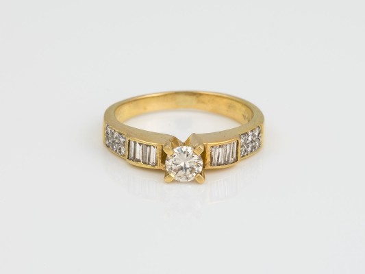 Auktion 145<br>BRILLANT RING