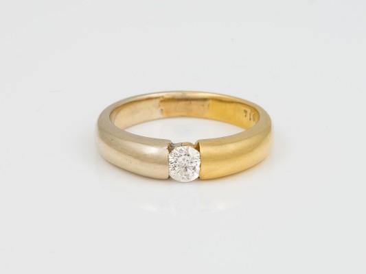 Auktion 145<br>BRILLANT RING