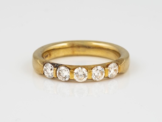 Auction 145<br>BRILLANT RING