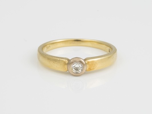 Auktion 145<br>BRILLANT RING