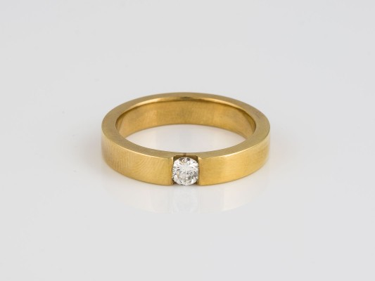 Auction 145<br>BRILLANT RING