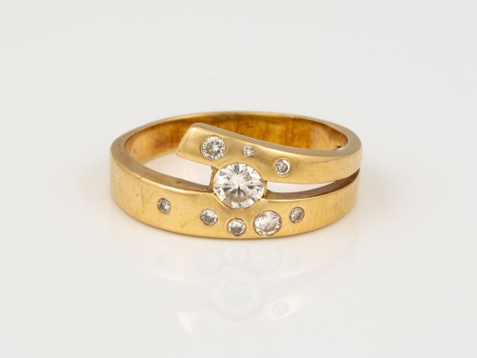 Auction 145<br>BRILLANT RING