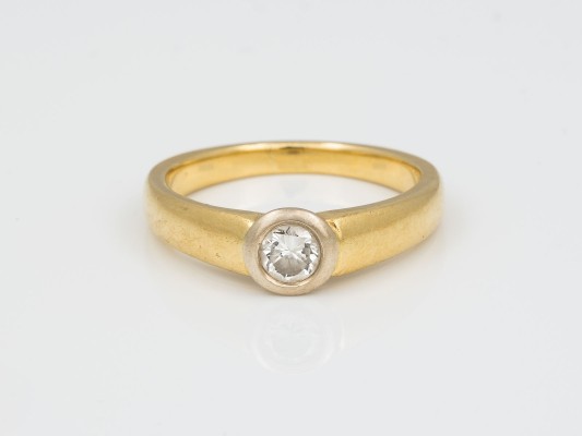 Auktion 145<br>BRILLANT RING