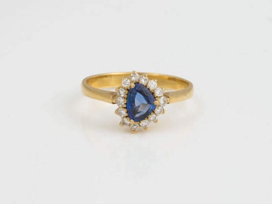 Auktion 145<br>SAPHIR RING