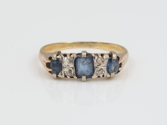 Auction 145<br>SAPHIR RING