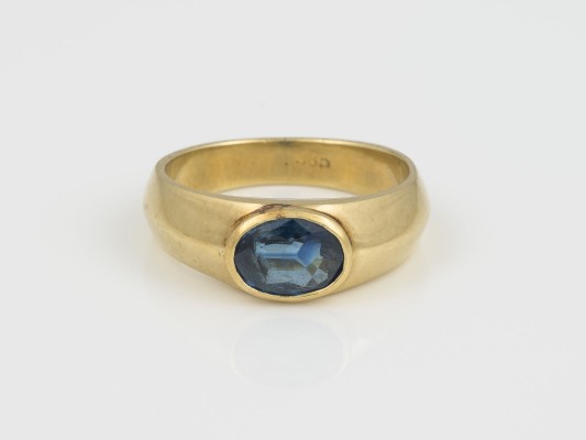 Auction 145<br>SAPHIR RING