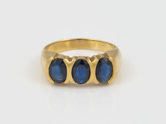 Auction 145<br>SAPHIR RING