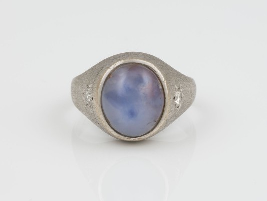 Auction 145<br>SAPHIR RING