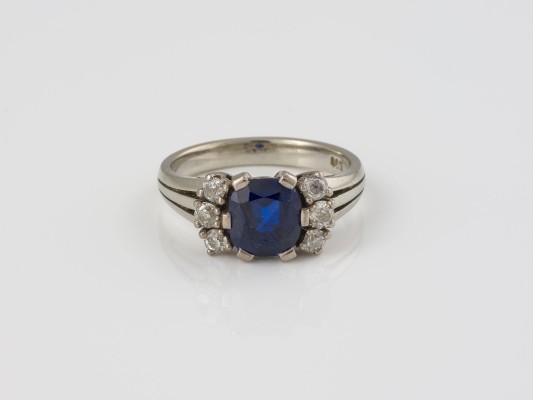 Auction 145<br>SAPHIR RING