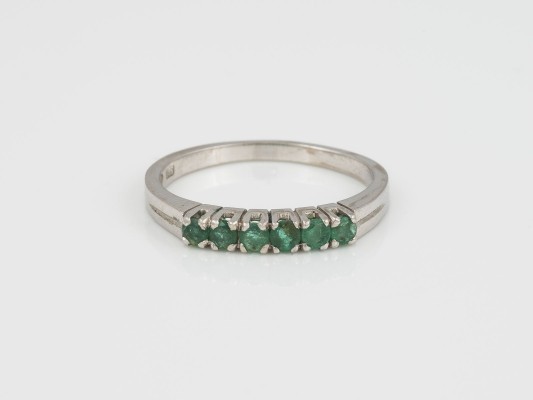 Auction 145<br>SMARAGD RING