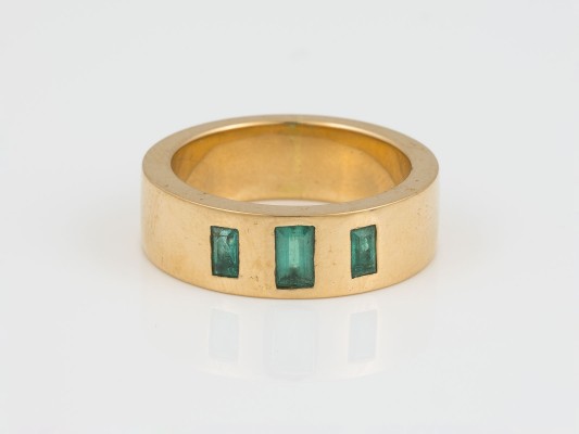 Auction 145<br>SMARAGD RING