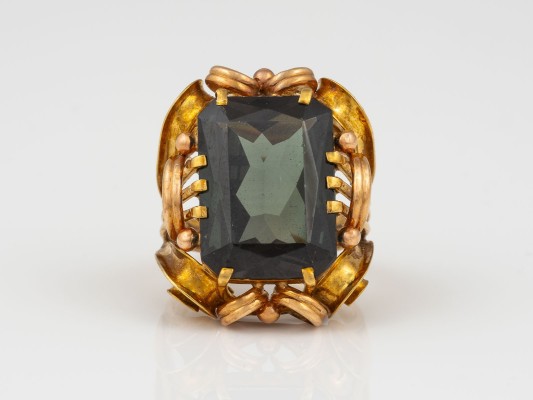 Auction 145<br>TURMALIN RING