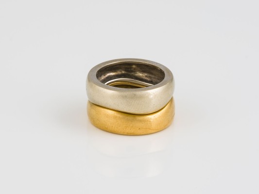 Auction 145<br>PAAR RINGE 'CARTIER'