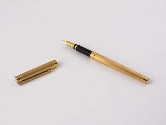 Auktion 145<br>MONTBLANC 'NOBLESSE' FÜLLFEDERHALTER