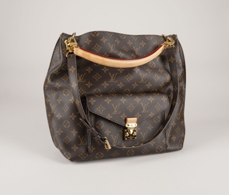 Auction 145<br>LOUIS VUITTON 'METIS HOBO' TASCHE