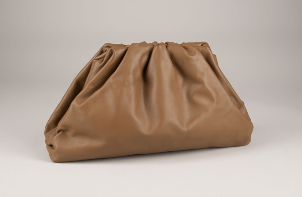 Auction 145<br>BOTTEGA VENETA 'THE POUCH' CLUTCH