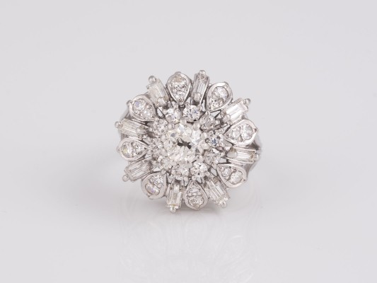 Auktion 146<br>DIAMANT RING