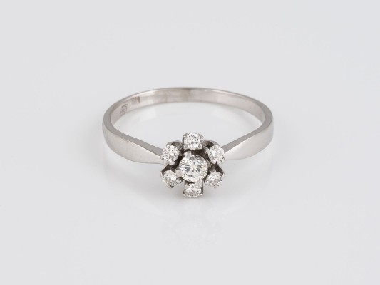 Auktion 146<br>BRILLANT RING