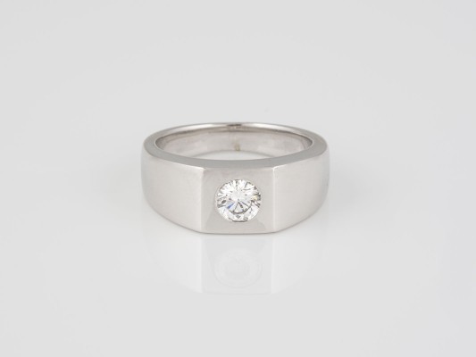 Auktion 146<br>BRILLANT RING