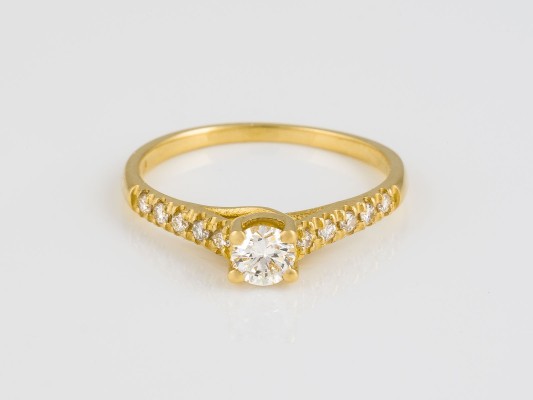 Auktion 146<br>BRILLANT RING