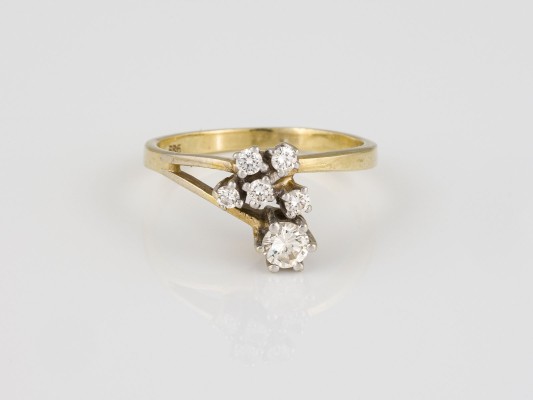 Auktion 146<br>BRILLANT RING