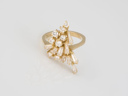 Auktion 146<br>DIAMANT RING