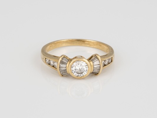 Auktion 146<br>DIAMANT RING