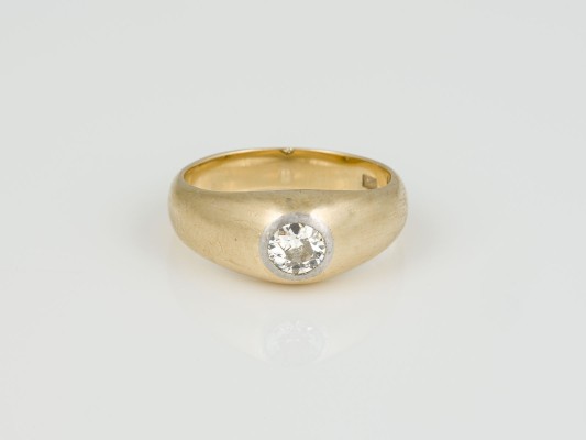 Auktion 146<br>DIAMANT RING