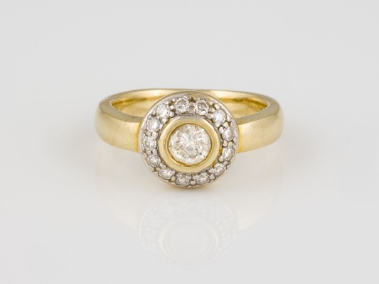 Auction 146<br>BRILLANT RING