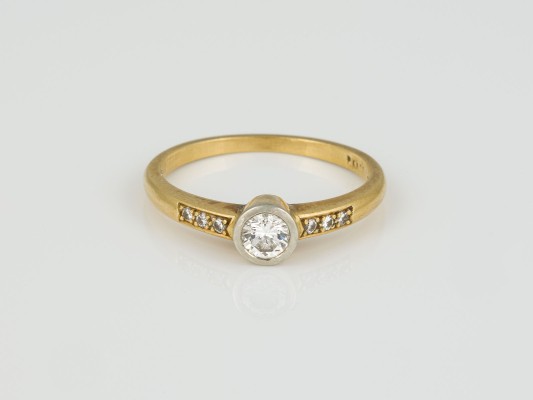 Auktion 146<br>BRILLANT RING