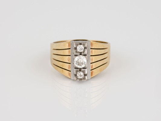 Auktion 146<br>DIAMANT RING