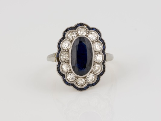 Auction 146<br>POMPADOUR RING