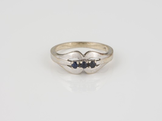 Auction 146<br>SAPHIR RING