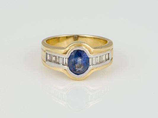 Auction 146<br>SAPHIR RING