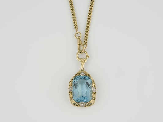 Auction 146<br>AQUAMARIN COLLIER