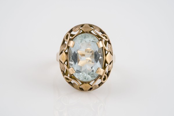 Auction 146<br>AQUAMARIN RING