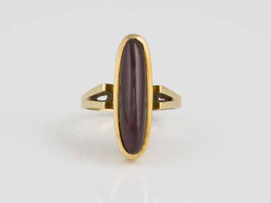 GRANAT RING