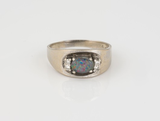 Auktion 146<br>OPAL RING