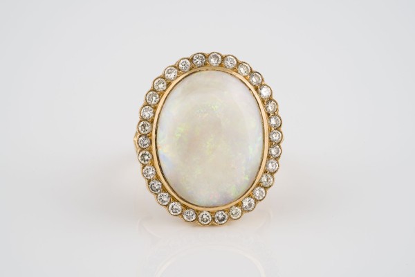 Auktion 146<br>OPAL BRILLANT RING