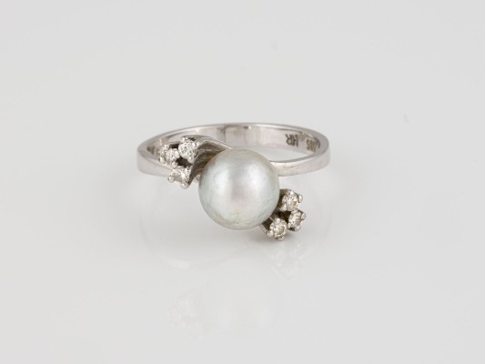 Auction 146<br>PERLEN RING