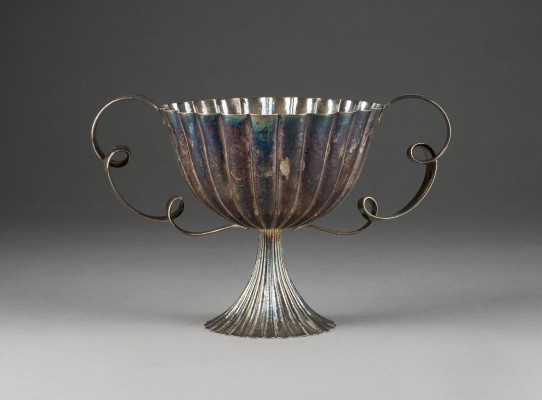 Auction 146<br>GROSSE FRUCHTSCHALE IN SILBER, 1928