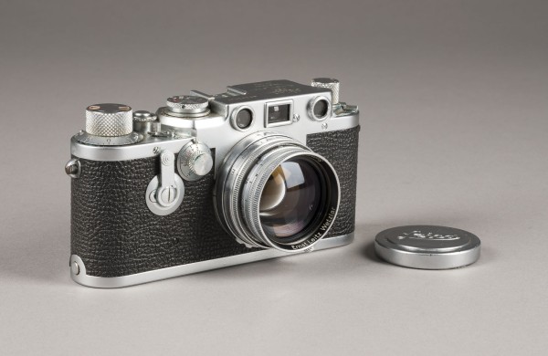 Auction 146<br>LEICA